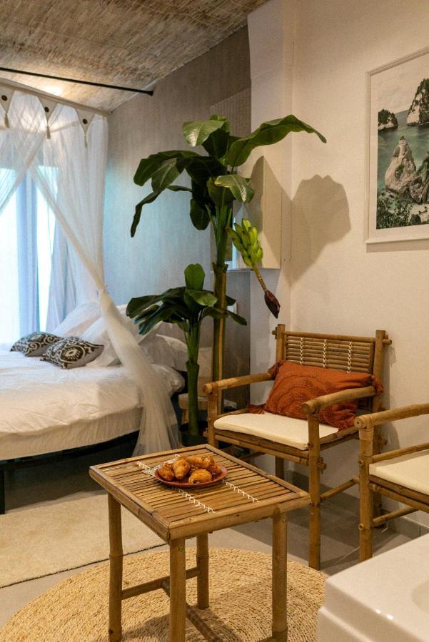 Bali Serenity Balneo Et Lit Rond Lagnieu ภายนอก รูปภาพ