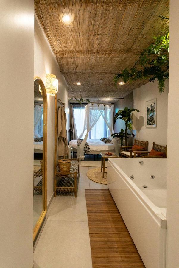 Bali Serenity Balneo Et Lit Rond Lagnieu ภายนอก รูปภาพ